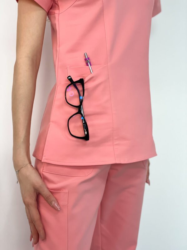 uniforme medicale roz